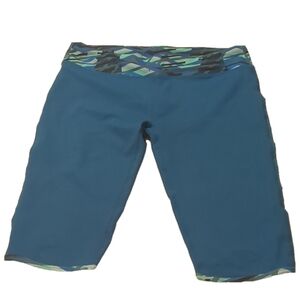 Fabletics Rio run Capri leggings size XL